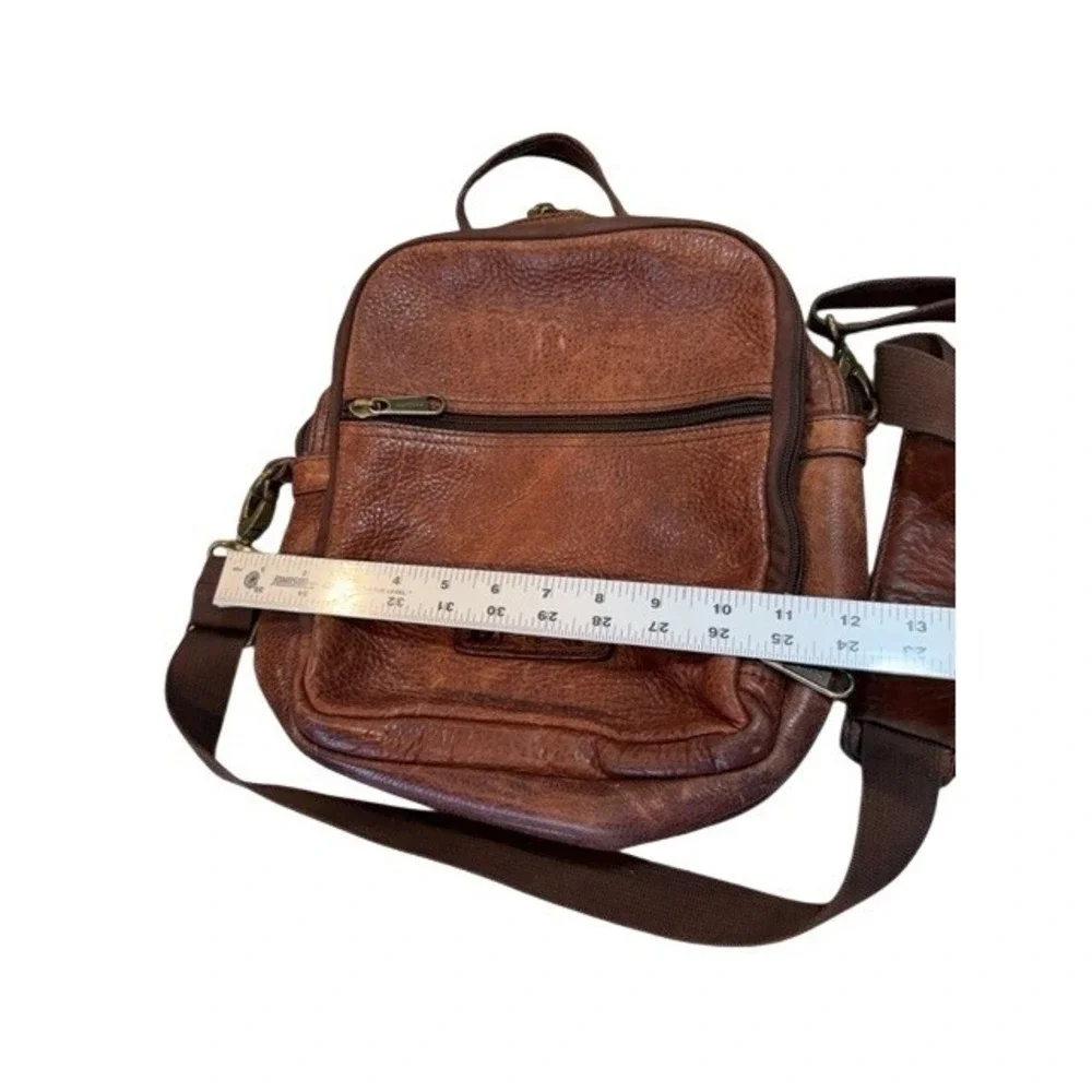 Duluth Trading Co Brown Pebbled Leather Crossbody Messenger Bag Tablet Sleeve